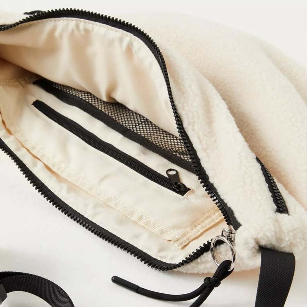 NWT FP Movement Overachiever Sherpa Sling Bag Cream - Picture 6 of 8